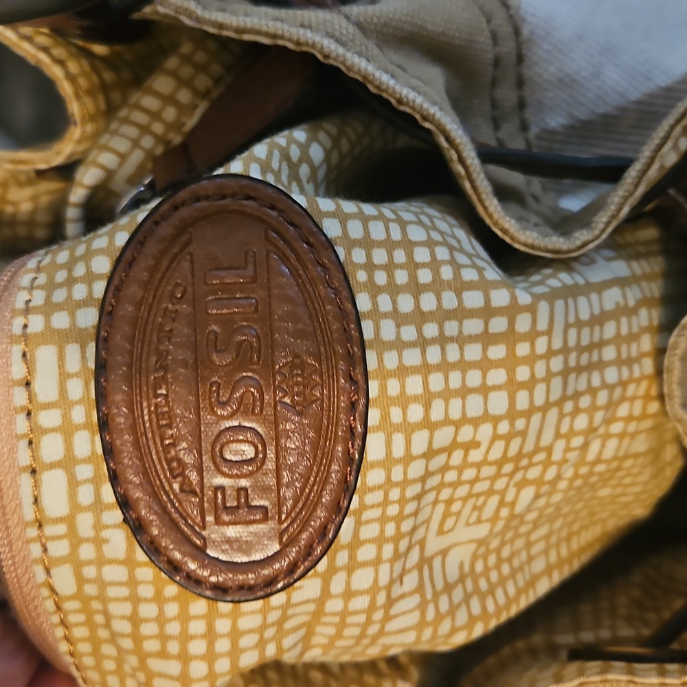 FOSSIL bag, nwot - Picture 6 of 15